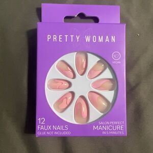 Pretty Woman Salon Perfect Manicure Faux‎ Nails PDV6224